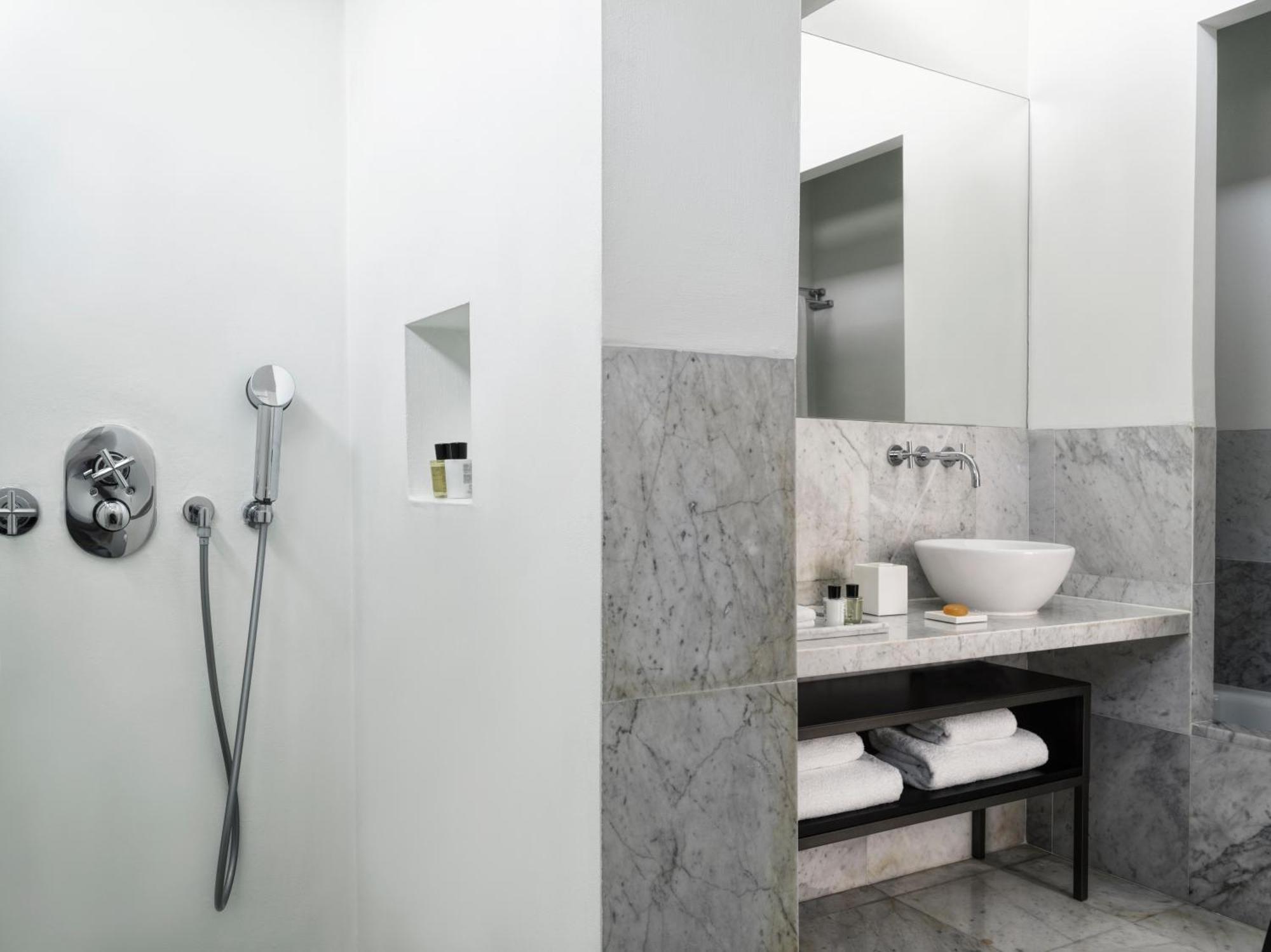 Almyra 5* Пафос